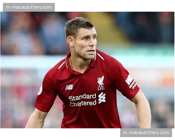 赫尔泽勒强调老将表率作用 米尔纳经验助年轻球员成长 赫尔泽勒强调老将表率作用 米尔纳经验助年轻球员成长